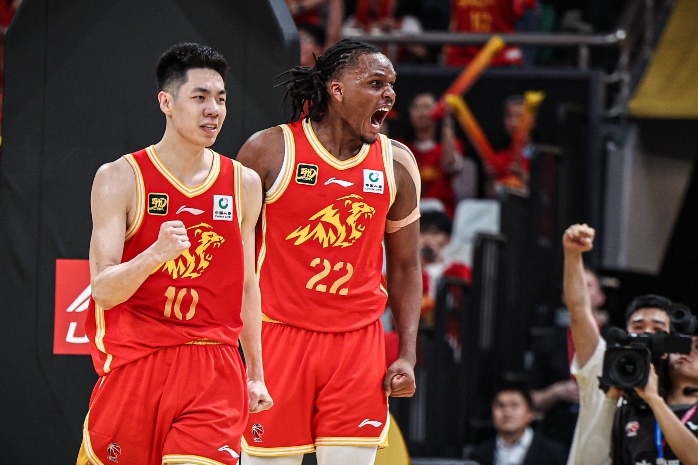 包含永恒经典:篮球比赛成为经久不衰的话题,全场震撼的词条 包含永恒经典:篮球比赛成为经久不衰的话题,全场震撼的词条