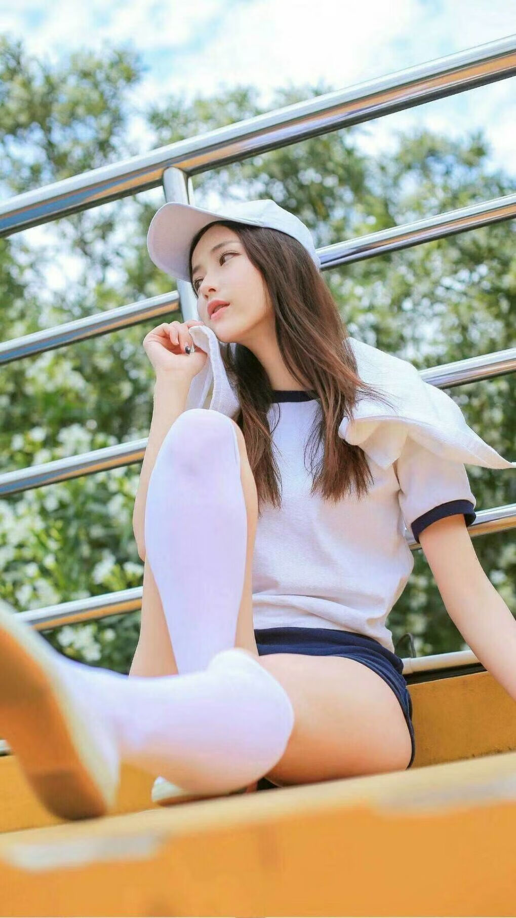 死亡缠绕！克莱锁死北京王牌，太阳爆冷印证一古老篮球真理