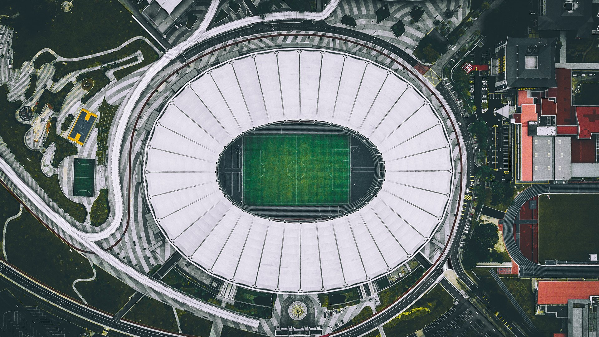 2026世界杯H组强强对话，伊朗铁骑碾压智利，库尔图瓦神级表现难救主，亚洲之光闪耀北美